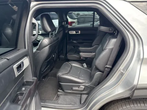 More photos of 2020 Ford Explorer ST at AutoGiant USA Fishers, IN