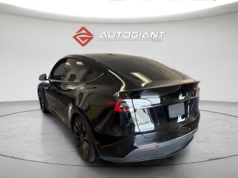 More photos of 2022 Tesla Model Y Performance at AutoGiant USA Fishers, IN