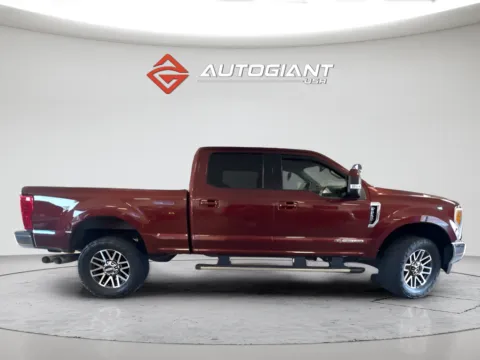More photos of 2017 Ford F-250SD Lariat at AutoGiant USA Fishers, IN