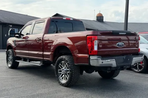 More photos of 2017 Ford F-250SD Lariat at AutoGiant USA Fishers, IN