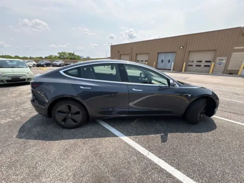 More photos of 2019 Tesla Model 3 Long Range at AutoGiant USA Fishers, IN