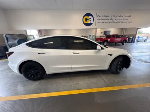 More photos of 2023 Tesla Model 3 at AutoGiant USA Fishers, IN