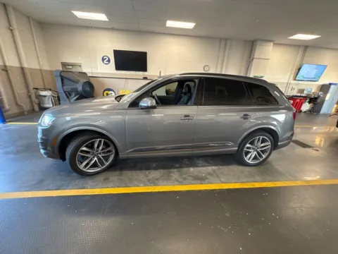 Another view of 2017 Audi Q7 3.0T Prestige for sale in Fishers, IN at AutoGiant USA Fishers