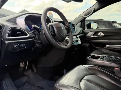 Photos of 2022 Chrysler Pacifica Hybrid Touring L for sale in Fishers, IN at AutoGiant USA Fishers