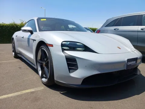 More photos of 2022 Porsche Taycan GTS at AutoGiant USA Fishers, IN