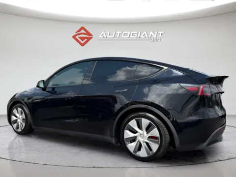 More photos of 2021 Tesla Model Y Performance at AutoGiant USA Fishers, IN