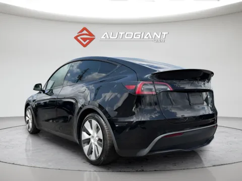 More photos of 2021 Tesla Model Y Performance at AutoGiant USA Fishers, IN