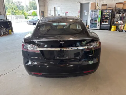 More photos of 2017 Tesla Model S 60D at AutoGiant USA Fishers, IN
