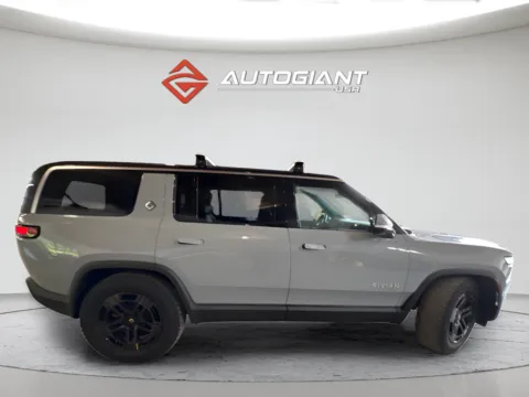 More photos of 2023 Rivian R1S Adventure at AutoGiant USA Fishers, IN
