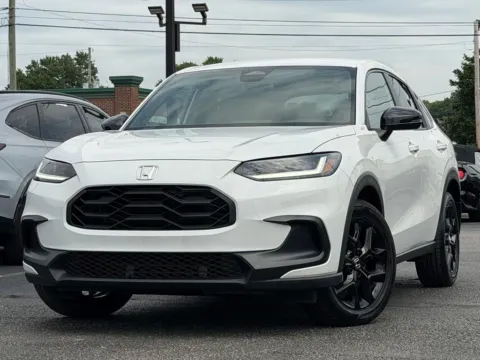 White 2024 Honda HR-V Sport for sale in Fishers, IN
