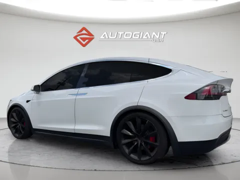 More photos of 2017 Tesla Model X P100D at AutoGiant USA Fishers, IN