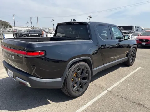 More photos of 2023 Rivian R1T Adventure at AutoGiant USA Fishers, IN