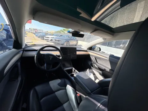 More photos of 2022 Tesla Model 3 Performance at AutoGiant USA Fishers, IN
