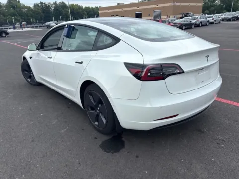 More photos of 2021 Tesla Model 3 Standard Range Plus at AutoGiant USA Fishers, IN
