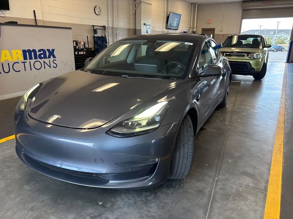 Silver 2021 Tesla Model 3 Standard Range Plus for sale in Fishers, IN