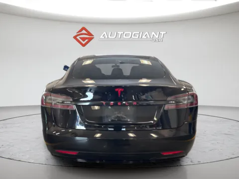 More photos of 2018 Tesla Model S 75D at AutoGiant USA Fishers, IN