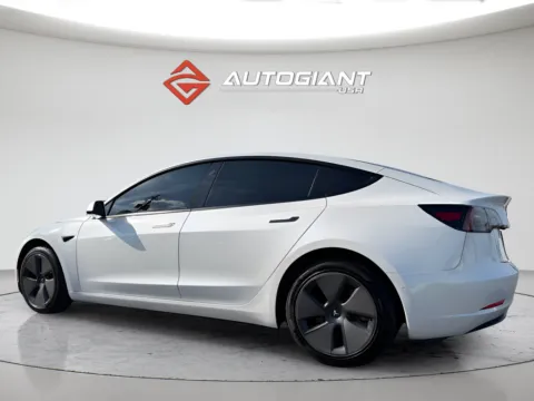 More photos of 2022 Tesla Model 3 Long Range at AutoGiant USA Fishers, IN