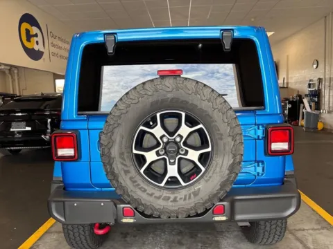 More photos of 2021 Jeep Wrangler Unlimited Rubicon at AutoGiant USA Fishers, IN