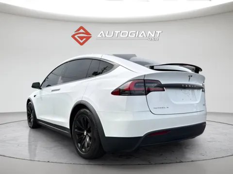 More photos of 2018 Tesla Model X 100D at AutoGiant USA Fishers, IN