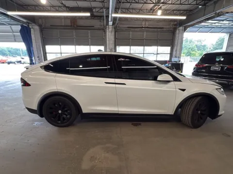 More photos of 2018 Tesla Model X 100D at AutoGiant USA Fishers, IN