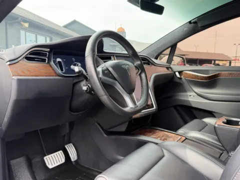 Photos of 2018 Tesla Model X 100D for sale in Fishers, IN at AutoGiant USA Fishers