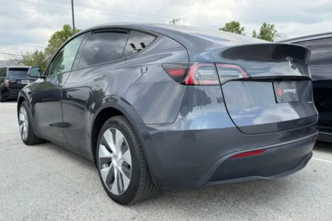 More photos of 2023 Tesla Model Y Long Range at AutoGiant USA Fishers, IN