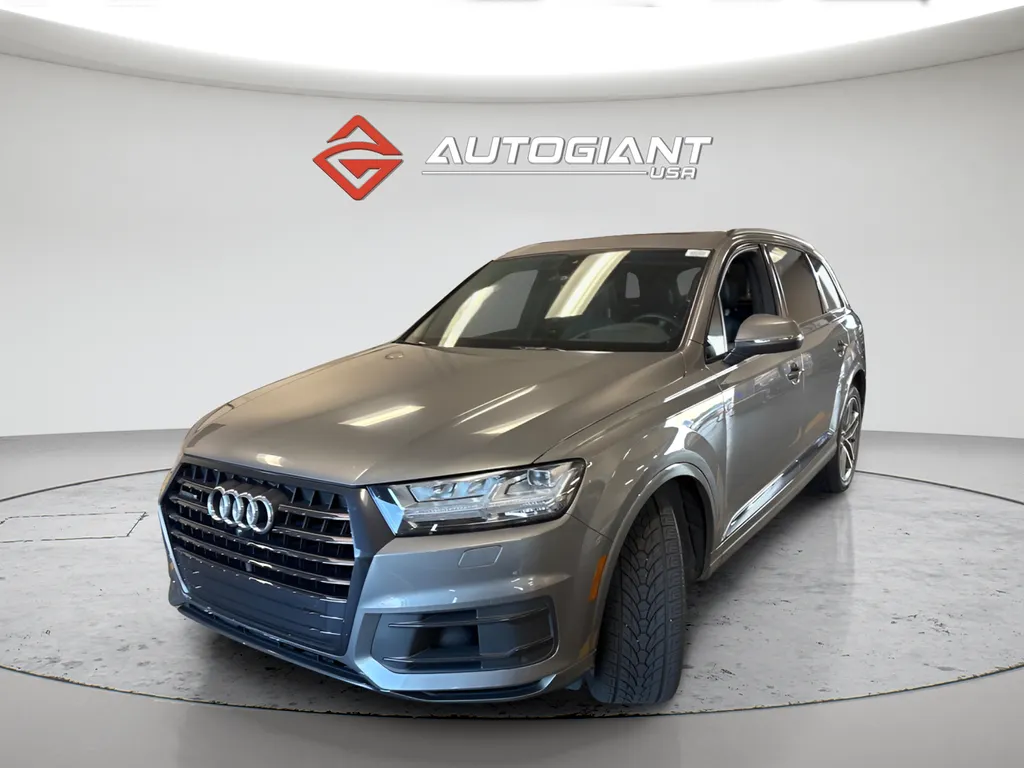 Gray 2017 Audi Q7 3.0T Prestige for sale in Fishers, IN