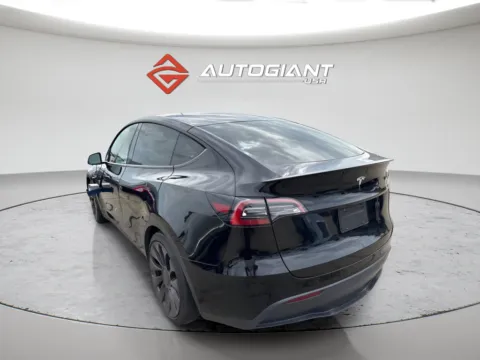 More photos of 2022 Tesla Model Y Performance at AutoGiant USA Fishers, IN