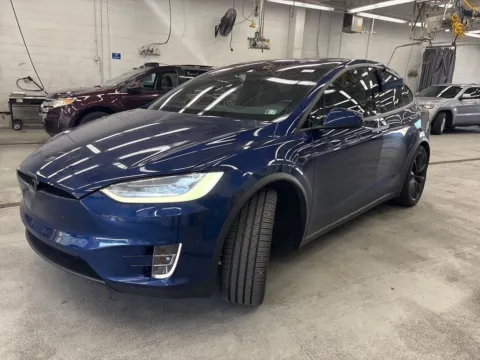 Blue 2018 Tesla Model X 100D for sale in Fishers, IN
