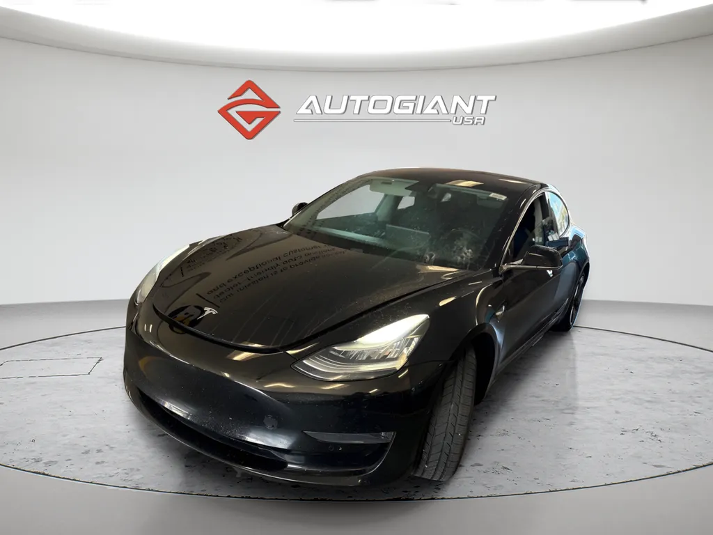 Black 2018 Tesla Model 3 Mid Range for sale in Fishers, IN