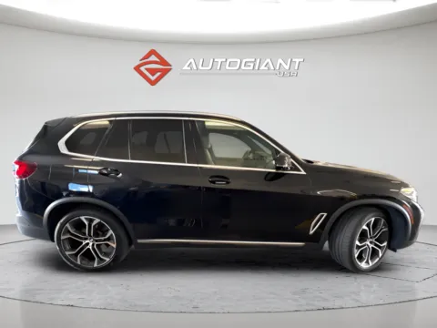 More photos of 2021 BMW X5 xDrive40i at AutoGiant USA Fishers, IN