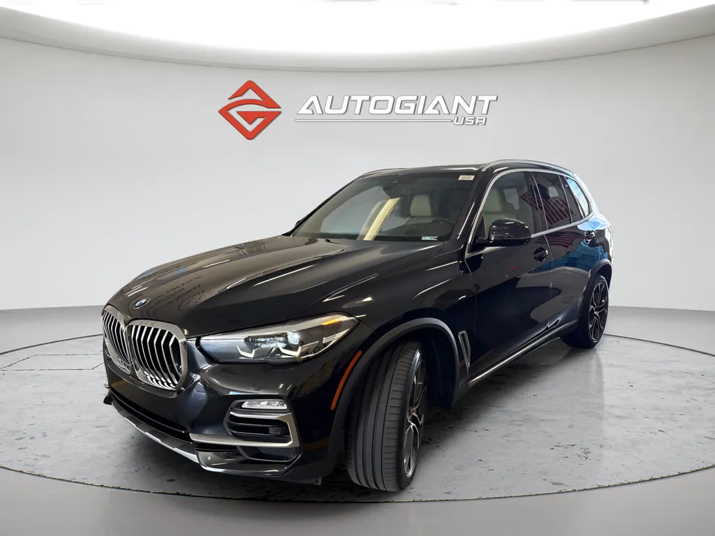 Black 2021 BMW X5 xDrive40i for sale in Fishers, IN