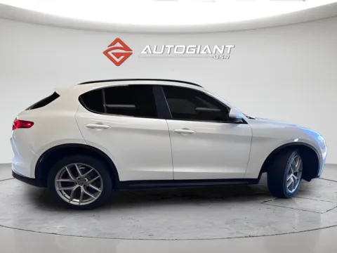 More photos of 2018 Alfa Romeo Stelvio Ti at AutoGiant USA Fishers, IN