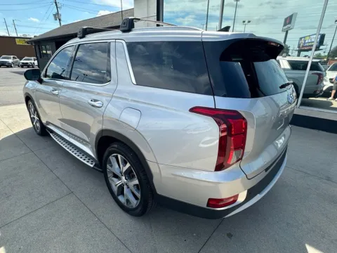 More photos of 2021 Hyundai Palisade SEL at AutoGiant USA Fishers, IN