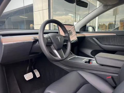 Photos of 2023 Tesla Model Y Performance for sale in Fishers, IN at AutoGiant USA Fishers