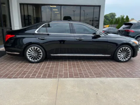 More photos of 2017 Genesis G90 5.0 Ultimate at AutoGiant USA Fishers, IN