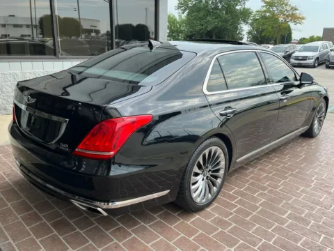 More photos of 2017 Genesis G90 5.0 Ultimate at AutoGiant USA Fishers, IN