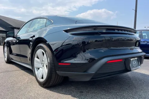 More photos of 2022 Porsche Taycan at AutoGiant USA Fishers, IN