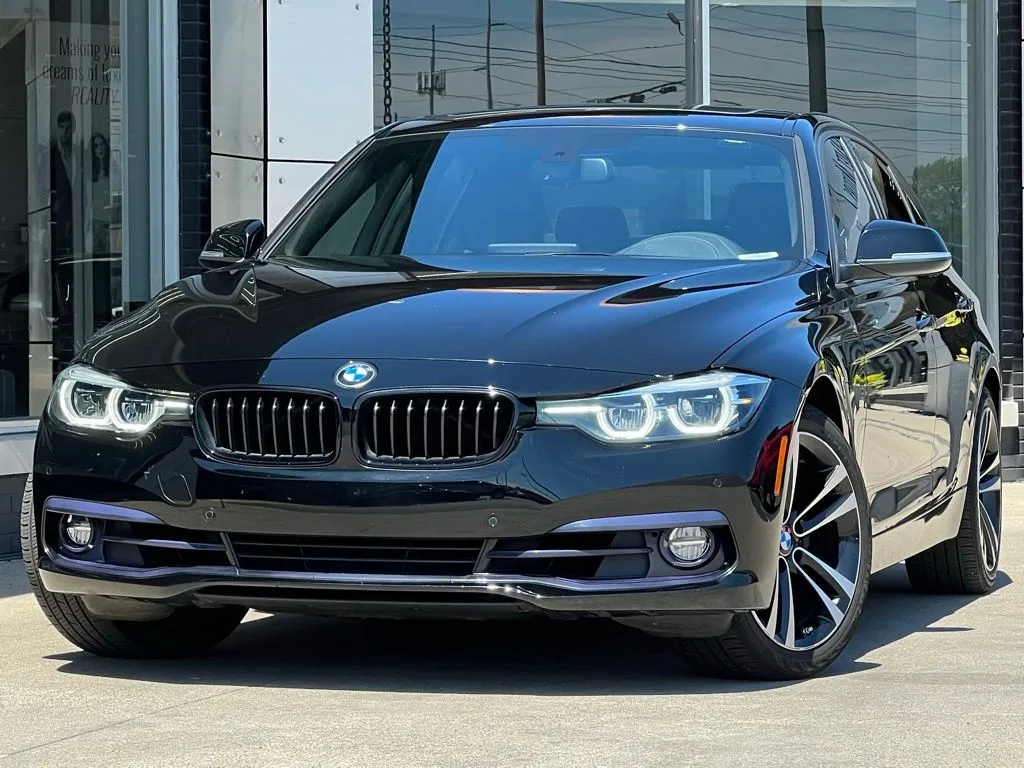 Black 2018 BMW 3 Series 330i xDrive for sale in Fishers, IN