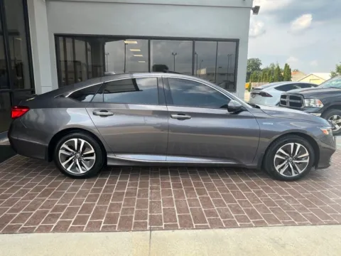 More photos of 2020 Honda Accord Hybrid Touring at AutoGiant USA Fishers, IN
