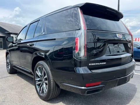 More photos of 2021 Cadillac Escalade Sport at AutoGiant USA Fishers, IN