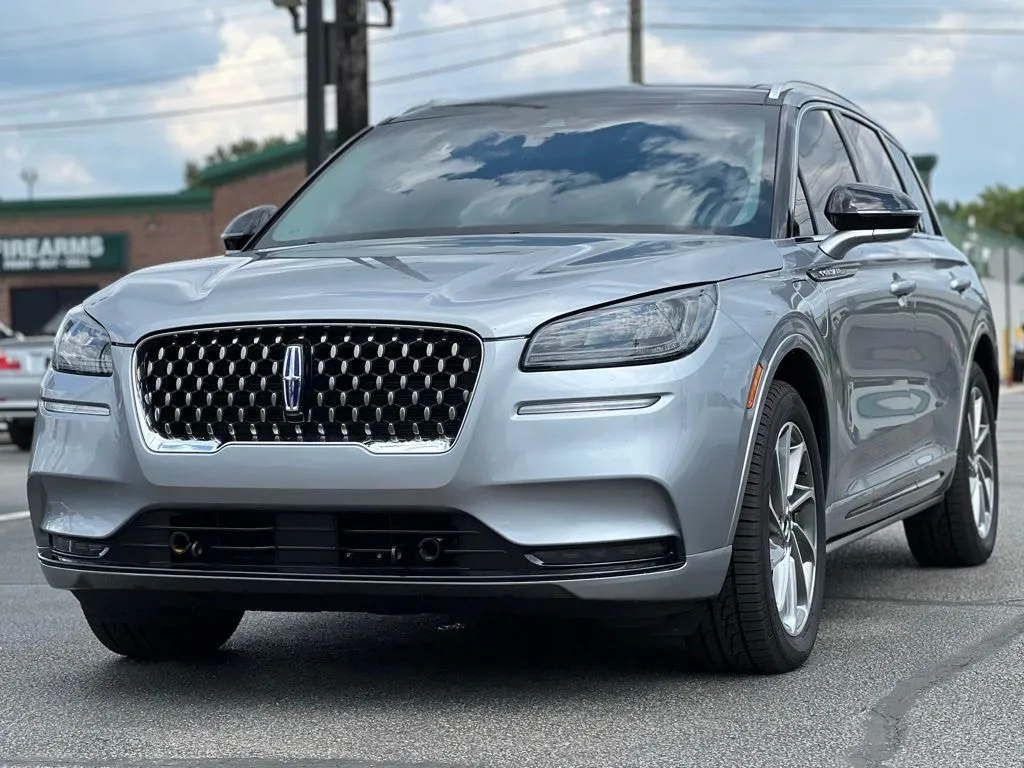 2021 Lincoln Corsair Grand Touring photo 4