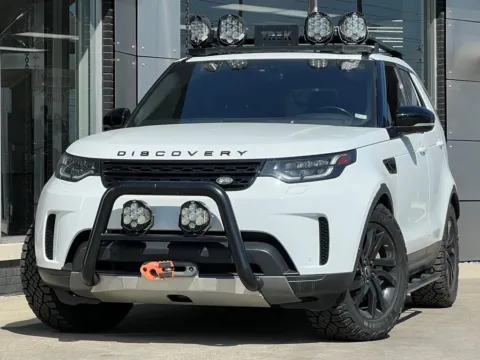 White 2019 Land Rover Discovery HSE for sale in Fishers, IN