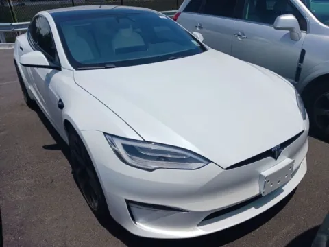 Photos of 2022 Tesla Model S Plaid for sale in Fishers, IN at AutoGiant USA Fishers