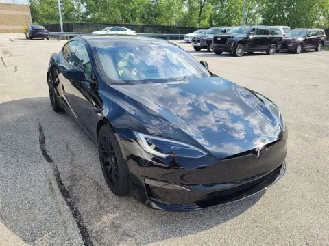 Photos of 2022 Tesla Model S Plaid for sale in Fishers, IN at AutoGiant USA Fishers