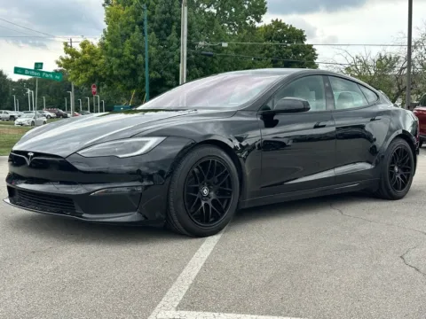 More photos of 2022 Tesla Model S Plaid at AutoGiant USA Fishers, IN