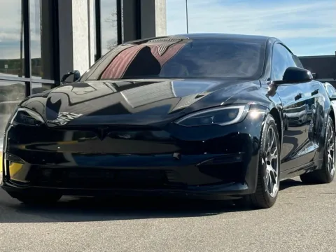 More photos of 2023 Tesla Model S Plaid at AutoGiant USA Fishers, IN