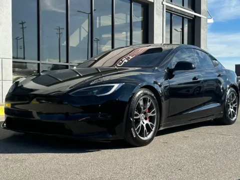More photos of 2023 Tesla Model S Plaid at AutoGiant USA Fishers, IN