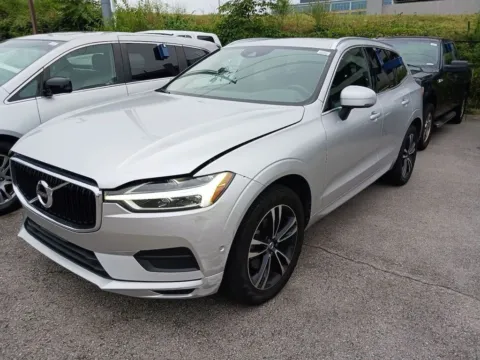 Silver 2019 Volvo XC60 T5 Momentum for sale in Fishers, IN