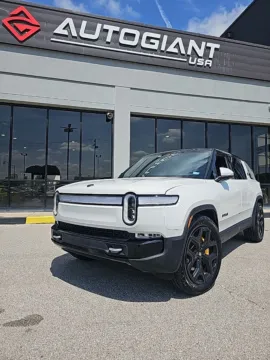 White 2022 Rivian R1S Adventure for sale in Fishers, IN